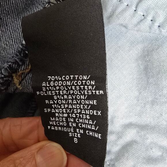 1822 Taylor Denim Cuff Denim Blue Jean Cropped Minimalist Causal Classic Size 8 - Picture 13 of 14